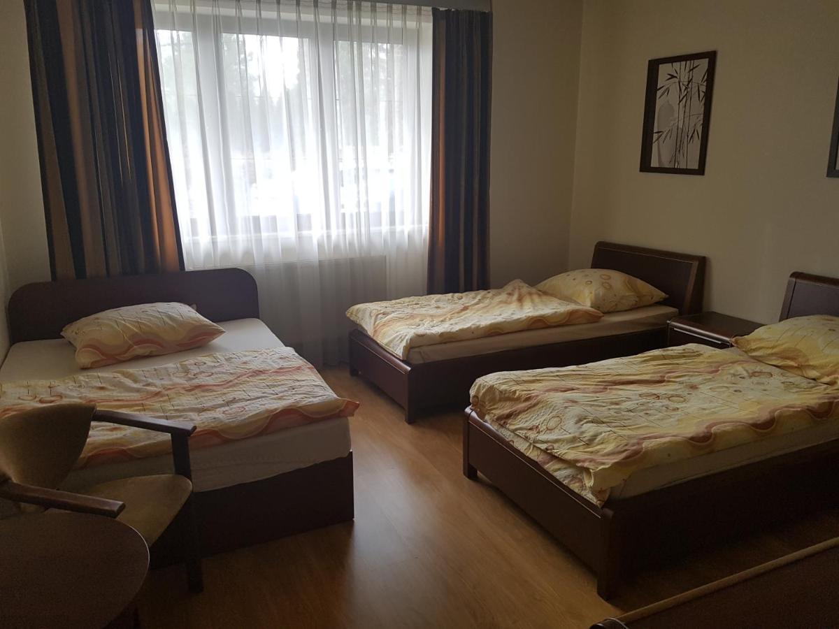 Villarenoma Nadarzyn Exteriér fotografie