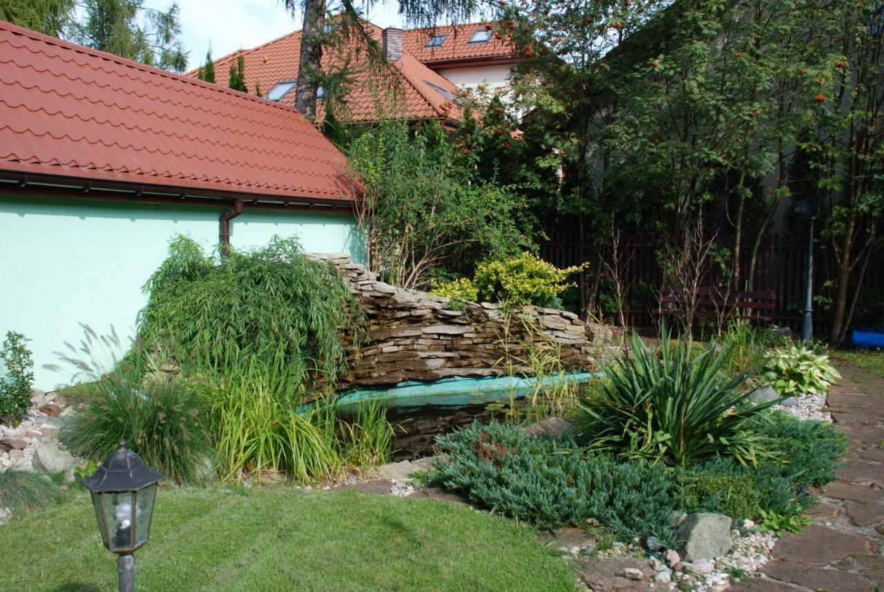 Villarenoma Nadarzyn Exteriér fotografie